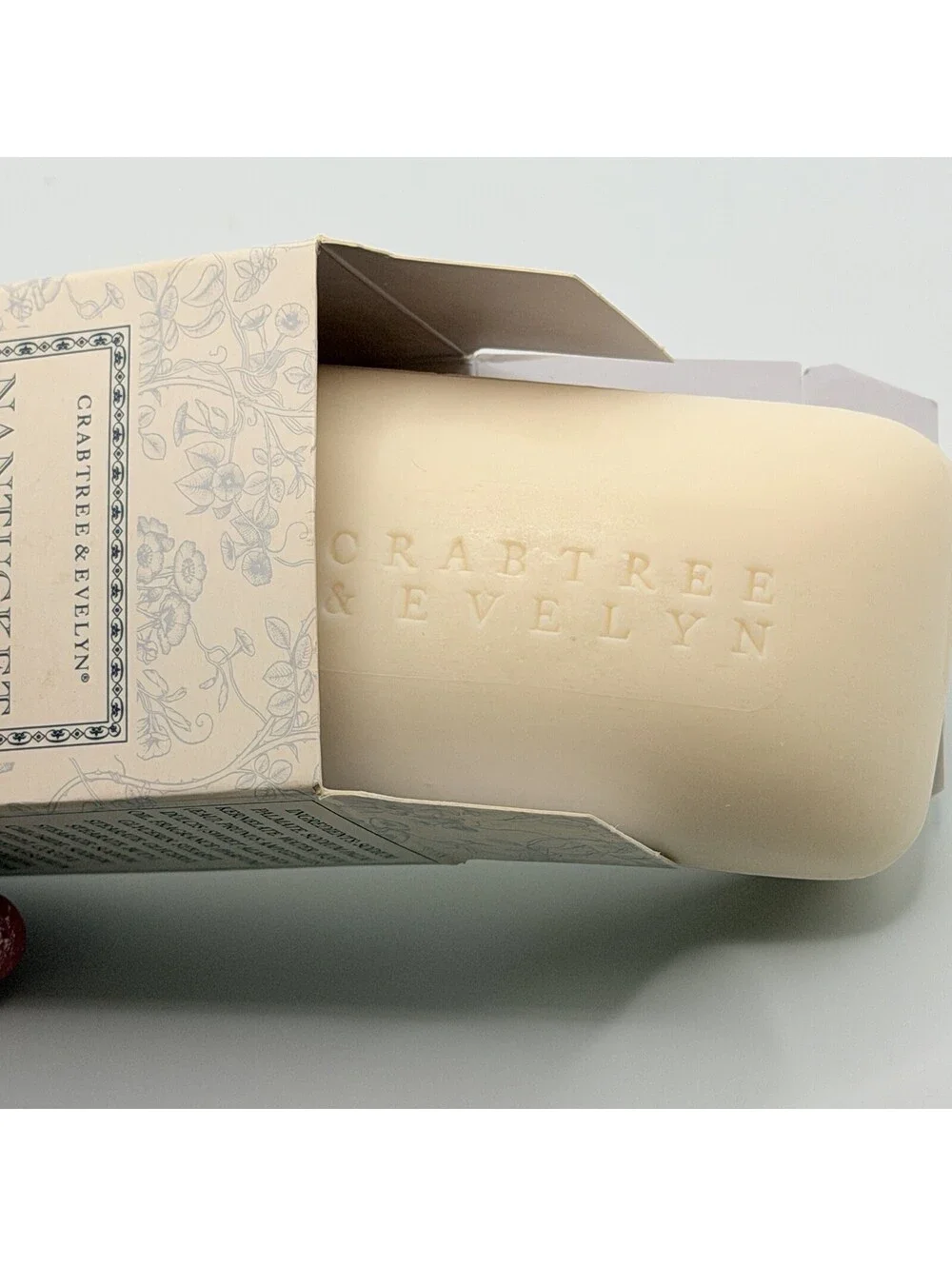 Crabtree & Evelyn NANTUCKET BRIAR Scented Bath Soap 3.5 Oz/100g